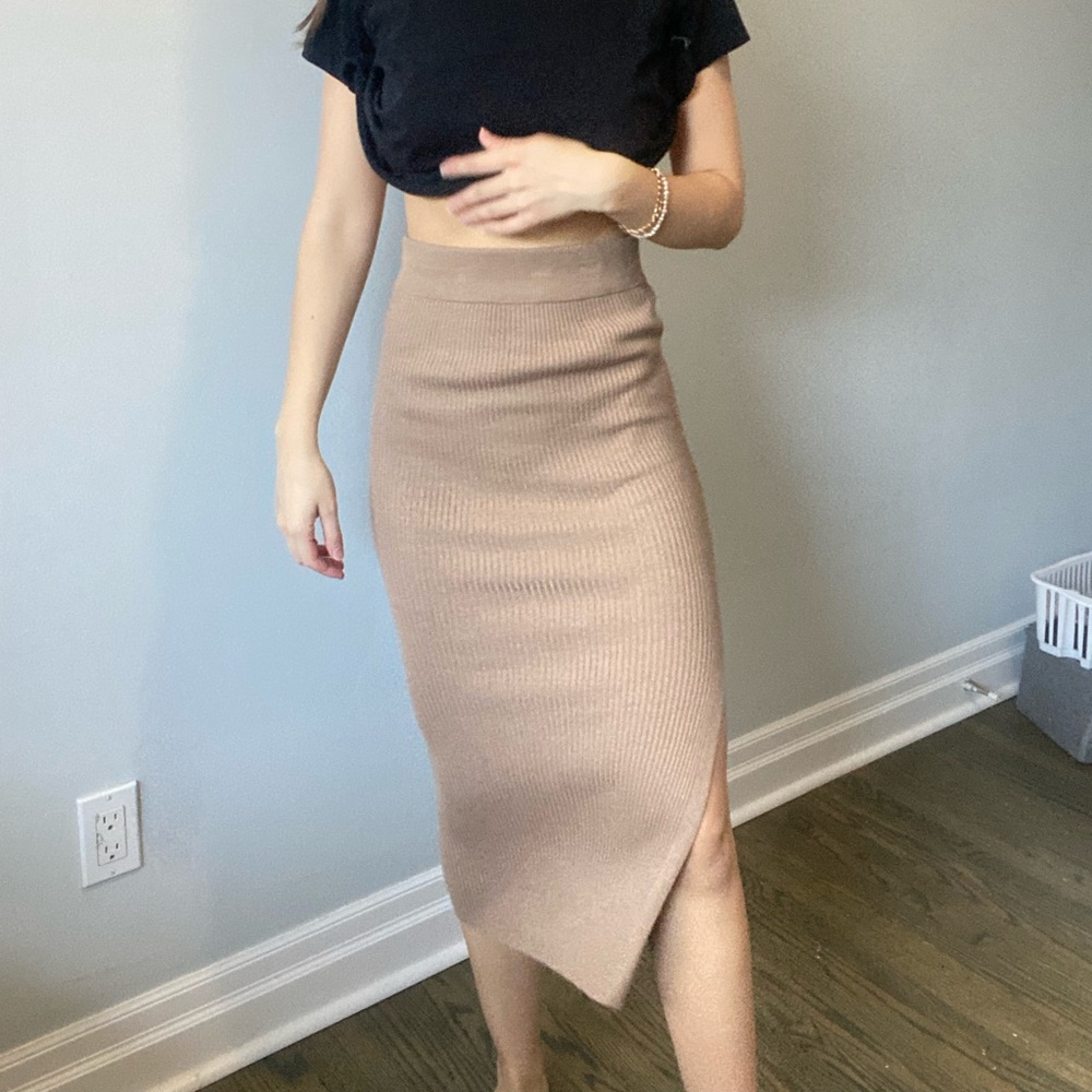 Knit skirt